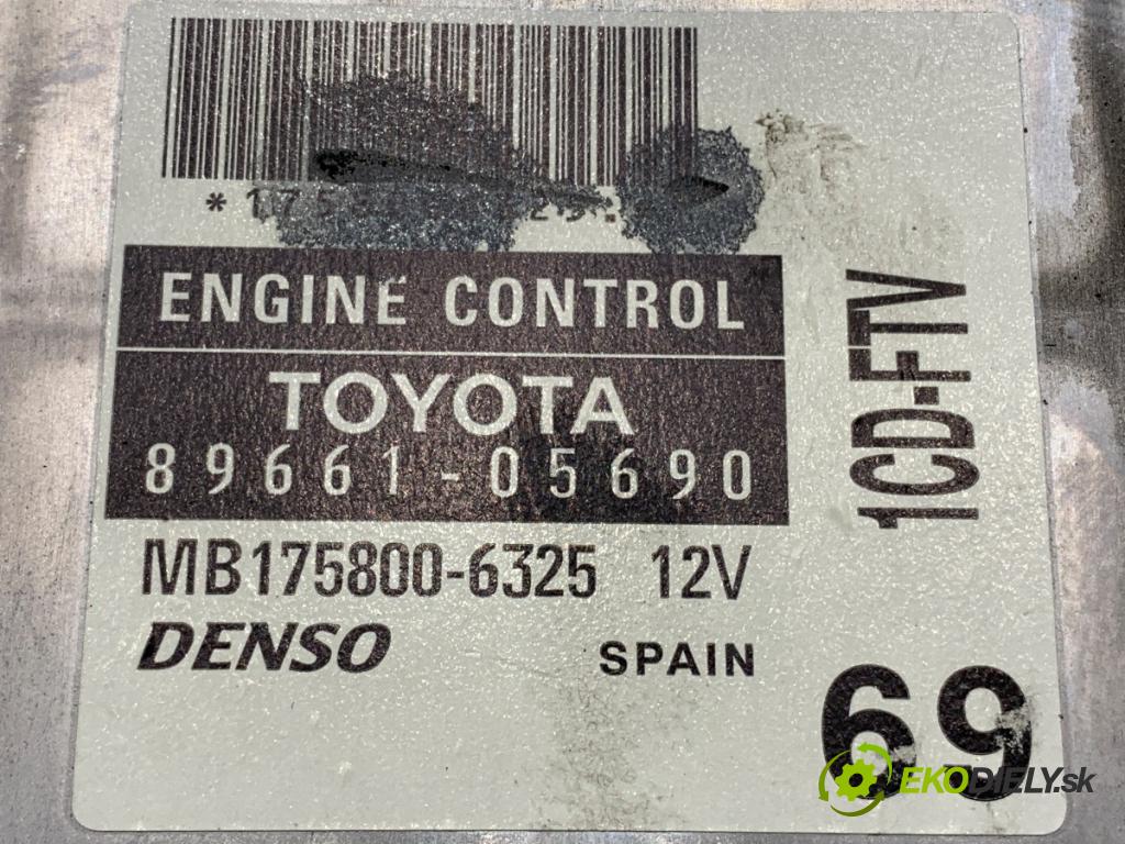 TOYOTA AVENSIS T25 Kombi 2004 85 kW 2.0 D-4D (CDT250_) 1995 riadiaca jednotka Motor 89661-05690 (Riadiaca jednotka)