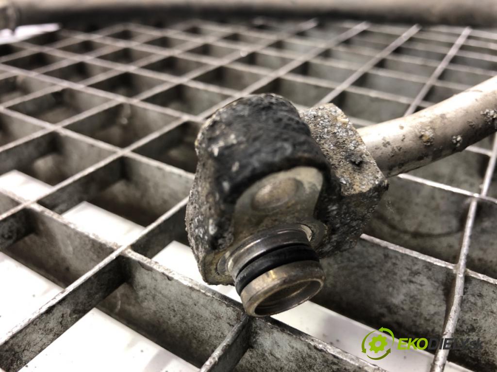 TOYOTA AVENSIS T25 Kombi 2004 85 kW 2.0 D-4D (CDT250_) 1995 rúrka klimatizácie  (Rúrka klimatizácie)