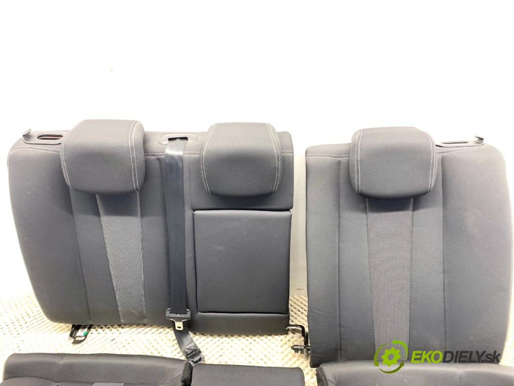 RENAULT MEGANE III Kombi 2009 96 kW 1.9 dCi (KZ0J, KZ0N, KZ1S) 1870 Sedadlo druhý rad