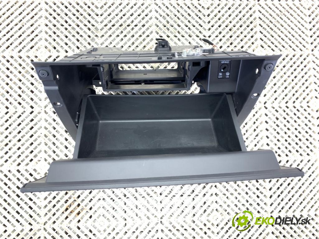 SEAT LEON III liftback 2017 92 kW 1.4 TSI 1395 Priehradka, kastlík spolujazdca 5F1857095 (Priehradka (kastlík))