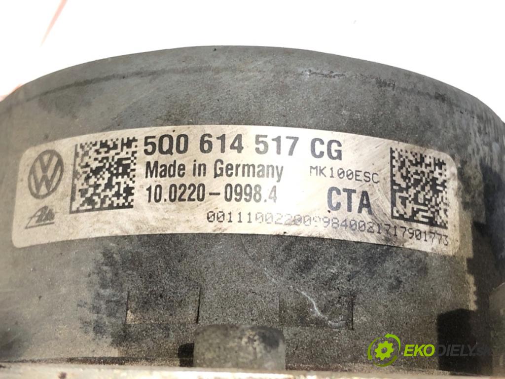 SEAT LEON III liftback 2017 92 kW 1.4 TSI 1395 Pumpa ABS 5Q0614517CG (Pumpa ABS)