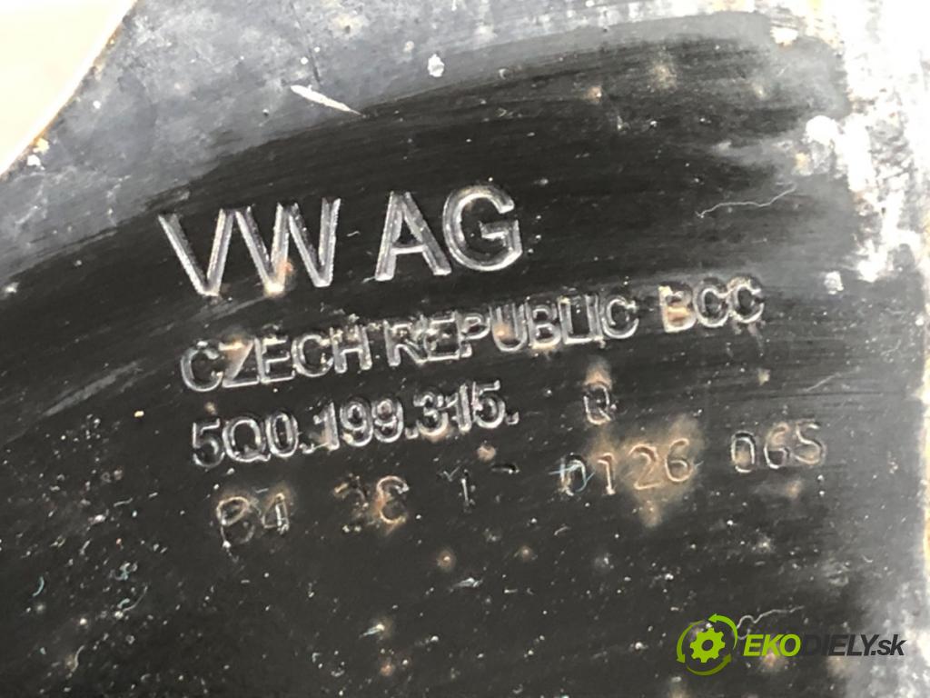 SEAT LEON III liftback 2017 92 kW 1.4 TSI 1395 výztuha pod motor 5Q0199315Q (Výztuhy přední)