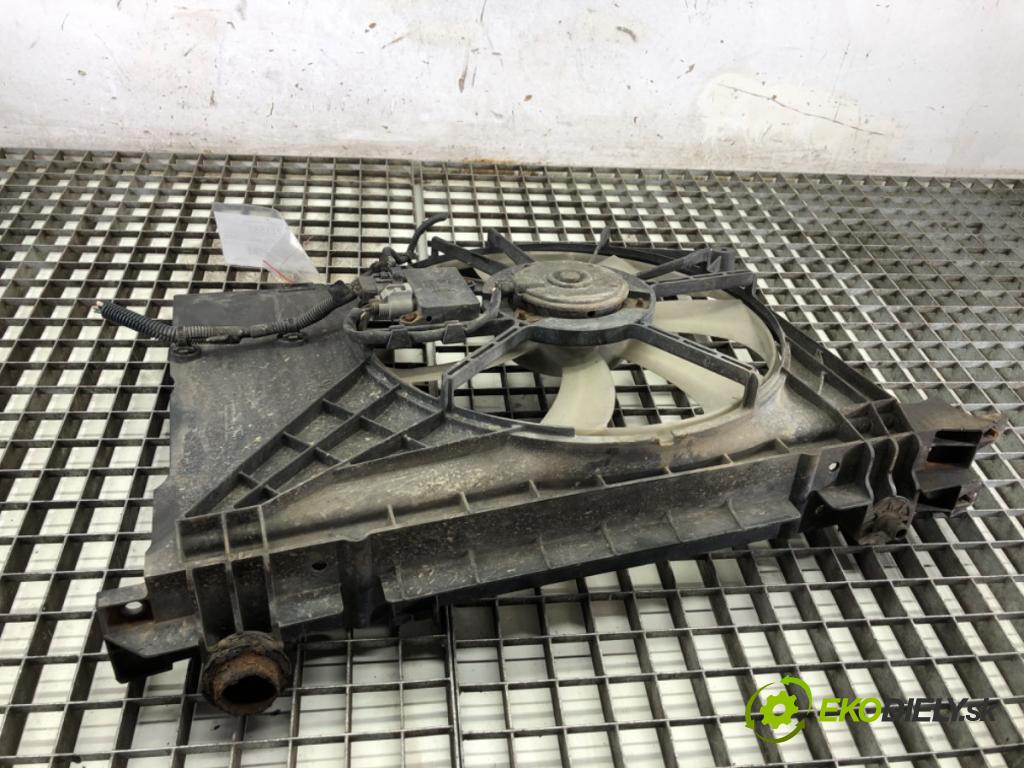 TOYOTA AURIS I liftback 2007 66 kW 1.4 D-4D (NDE150_) 1364 Ventilátor chladiča 89257-499300 (Ventilátor)