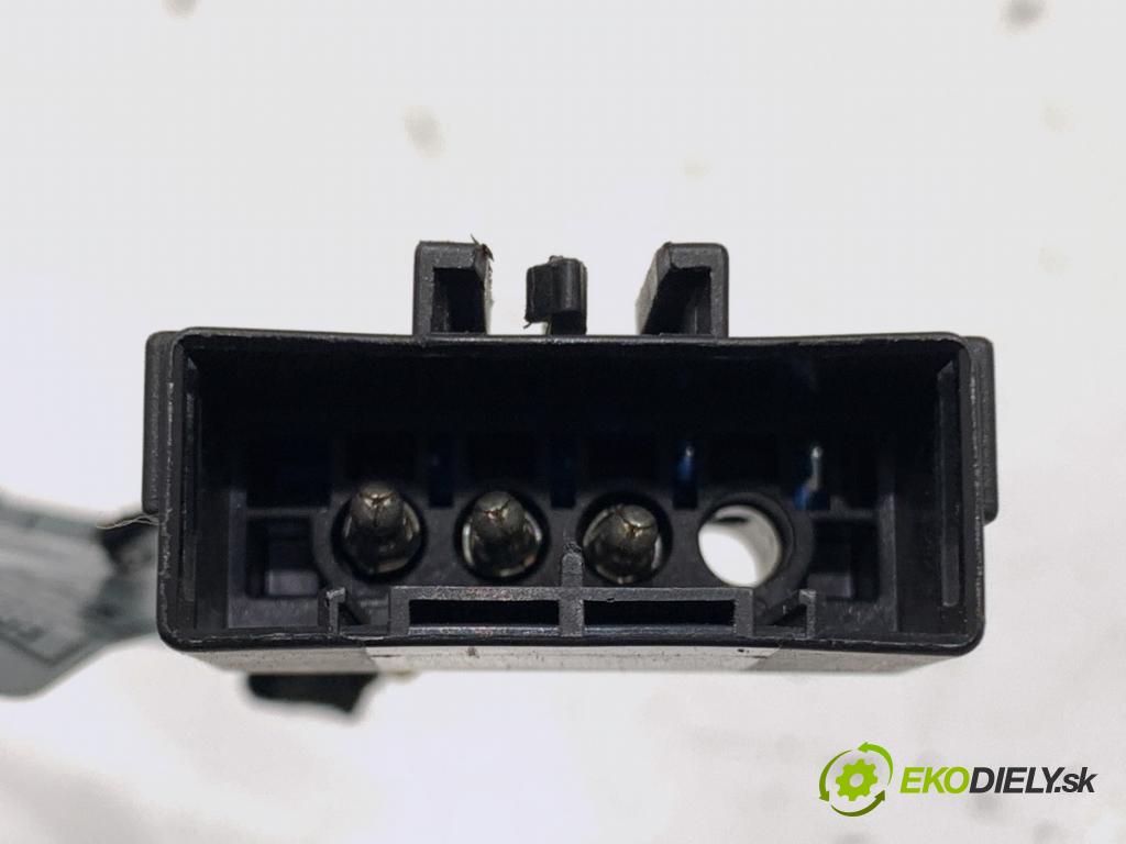 BMW E61 Kombi 2005 120 kW 525 d 2497 Odpor, rezistor kúrenia vzduchu 67326948422 (Odpor (rezistor) kúrenia)