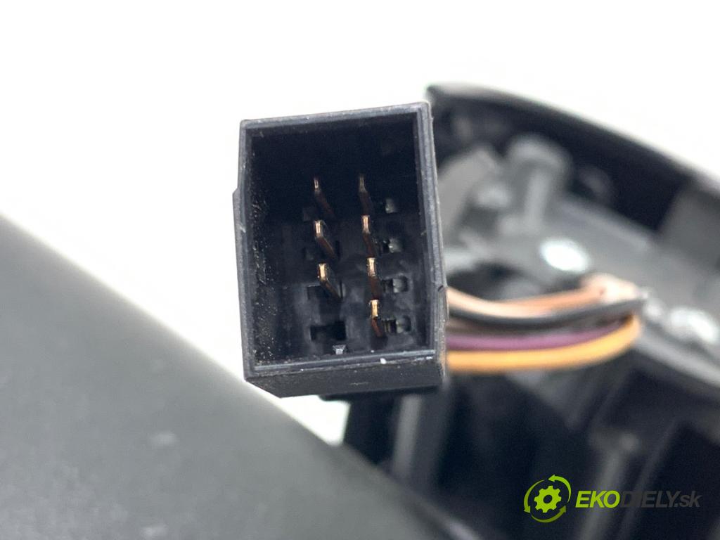 AUDI A5 8T coupe 2011 155 kW 2.0 TFSI 1984 zpětné zrcátko vnitřní 8R0857511B (Světla vnitřní)