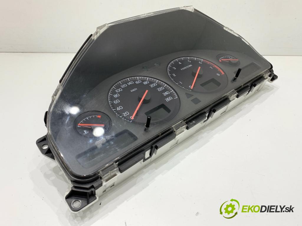 VOLVO S80 I sedan 2001 103 kW 2.4 2435 Prístrojovka 9459821 (Prístrojová doska)