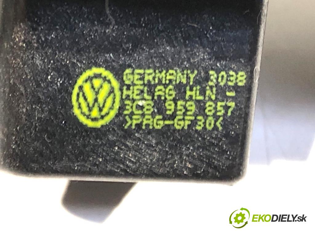 VW PASSAT CC B6 coupe 2008 125 kW 2.0 TDI 1968 Prepínač okien 3C8959857 (Prepínacie páčky pod volantom)