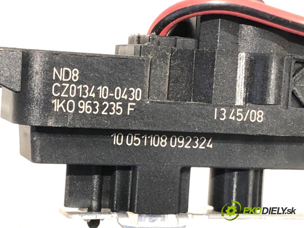 VW PASSAT CC B6 coupe 2008 125 kW 2.0 TDI 1968 Výhrevné teleso, radiátor kúrenia 1K0963235F (Radiátor kúrenia)