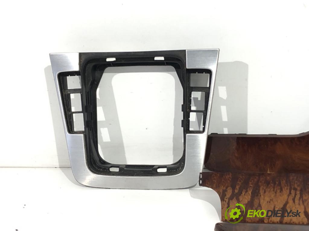 VW PASSAT CC B6 coupe 2008 125 kW 2.0 TDI 1968 lišty kryt 3C8867409L 3C8867410L (Lišta)
