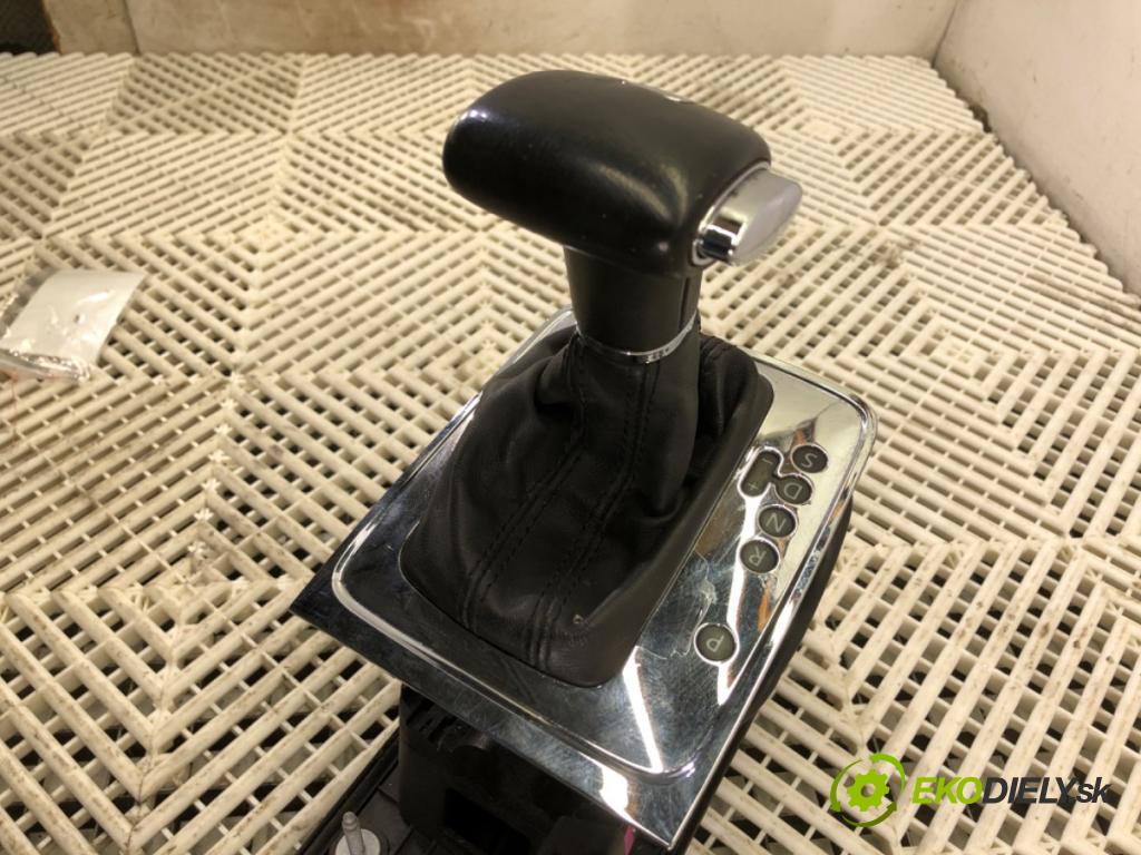 VW PASSAT CC B6 coupe 2008 125 kW 2.0 TDI 1968 Kulisa 3C1713025H (Rýchlostná páka (kulisa))