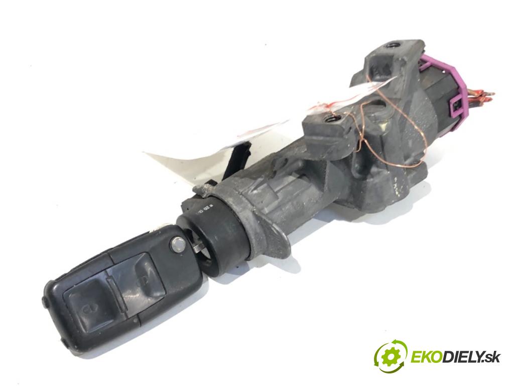 VW BORA I sedan 2002 74 kW 1.9 TDI 4motion 1896 spinačka 4B0905851C (Spínacia skrinka)