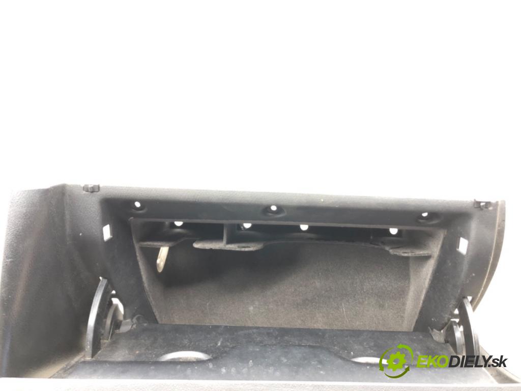 VW BORA I sedan 2002 74 kW 1.9 TDI 4motion 1896 Priehradka, kastlík spolujazdca  (Priehradka (kastlík))