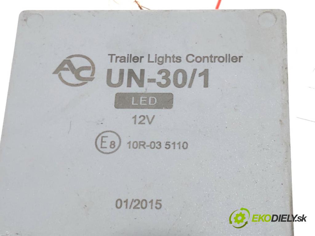 VW PASSAT CC B6 coupe 2008 125 kW 2.0 TDI 1968 Modul ťažného oka UN30/1 (Riadiaca jednotka ostatné)