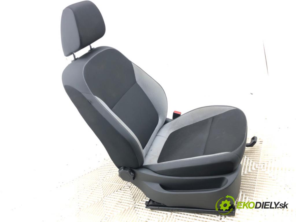 SKODA FABIA III liftback 2018 70 kW 1.0 TSI 999 Sedadlo pravy predný
