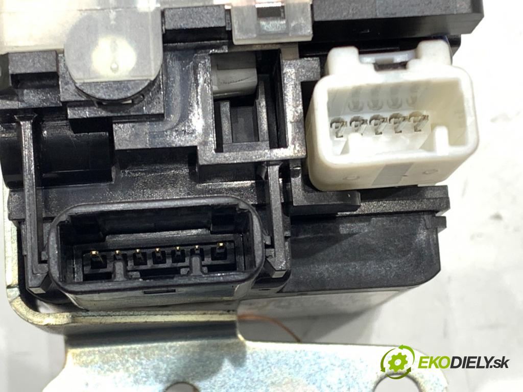 TOYOTA COROLLA E13 nadwozie wielkoprzestrzenne (MPV) 2007 100 kW 2.2 D-4D (AUR10_) 2231 spinačka 626399-000 (Spínacia skrinka)