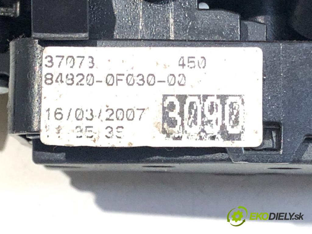 TOYOTA COROLLA E13 nadwozie wielkoprzestrzenne (MPV) 2007 100 kW 2.2 D-4D (AUR10_) 2231 Prepínač okien 84820-0F030 (Prepínacie páčky pod volantom)