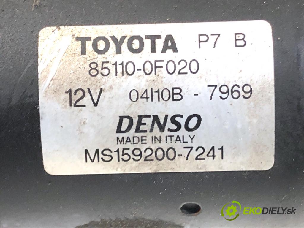 TOYOTA COROLLA E13 nadwozie wielkoprzestrzenne (MPV) 2007 100 kW 2.2 D-4D (AUR10_) 2231 Mechanizmus stieračov predný 85110-0F020 (Motorček stieračov predný)