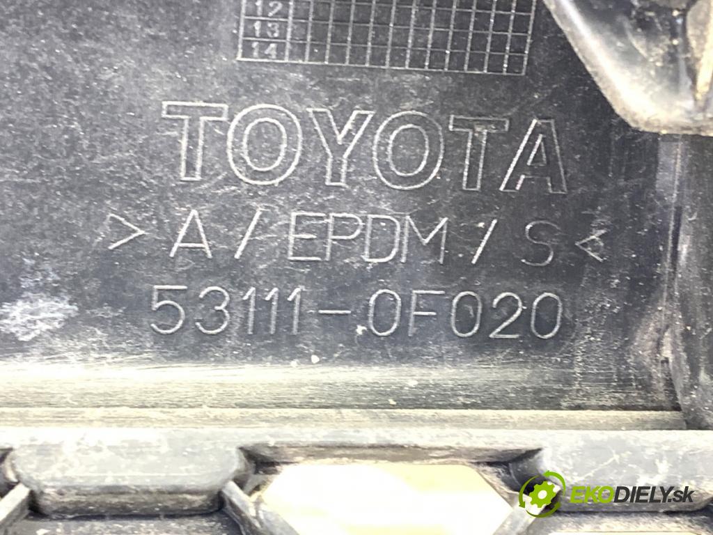 TOYOTA COROLLA E13 nadwozie wielkoprzestrzenne (MPV) 2007 100 kW 2.2 D-4D (AUR10_) 2231 mřížka maska  (Mřížky (masky) chladičů)