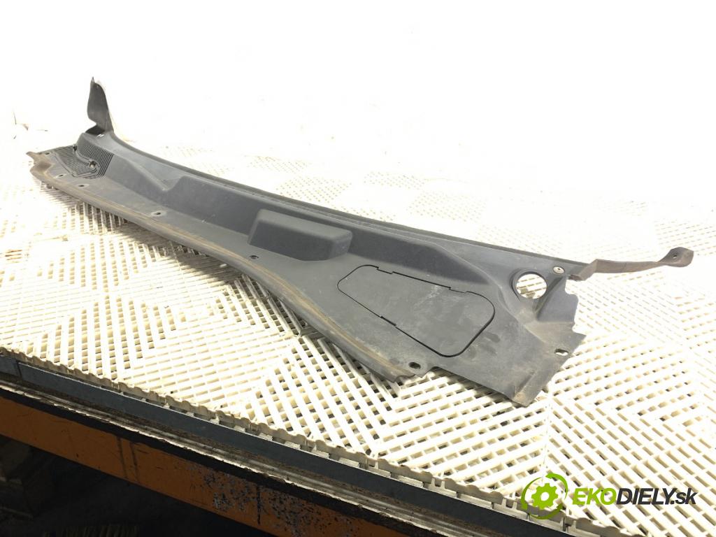 CHRYSLER 300C sedan 2004 183 kW 3.5 3518 Torpédo, plast pod čelné okno 04805834AA (Torpédo (plast pod čelným sklom))