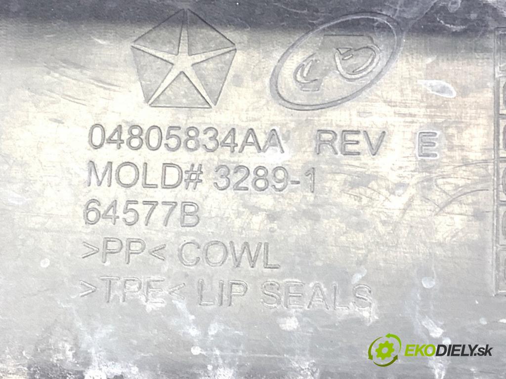 CHRYSLER 300C sedan 2004 183 kW 3.5 3518 Torpédo, plast pod čelné okno 04805834AA (Torpédo (plast pod čelným sklom))