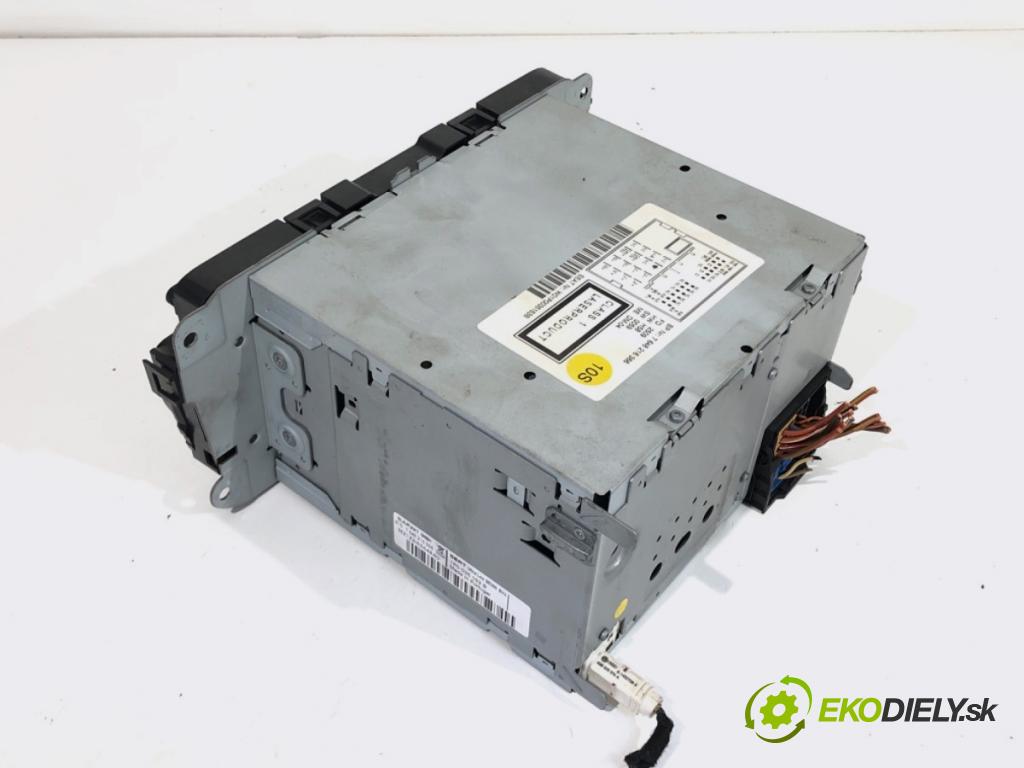 SEAT LEON II liftback 2009 66 kW 1.9 TDI 1896 RADIO 1P0035153B (Audio zariadenie)