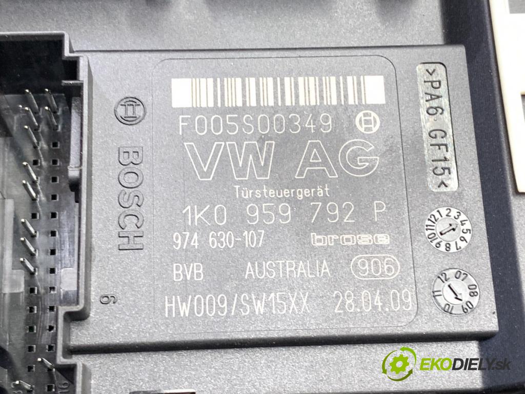 SEAT LEON II liftback 2009 66 kW 1.9 TDI 1896 mechanismus okna pravý přední část 1K0959792P