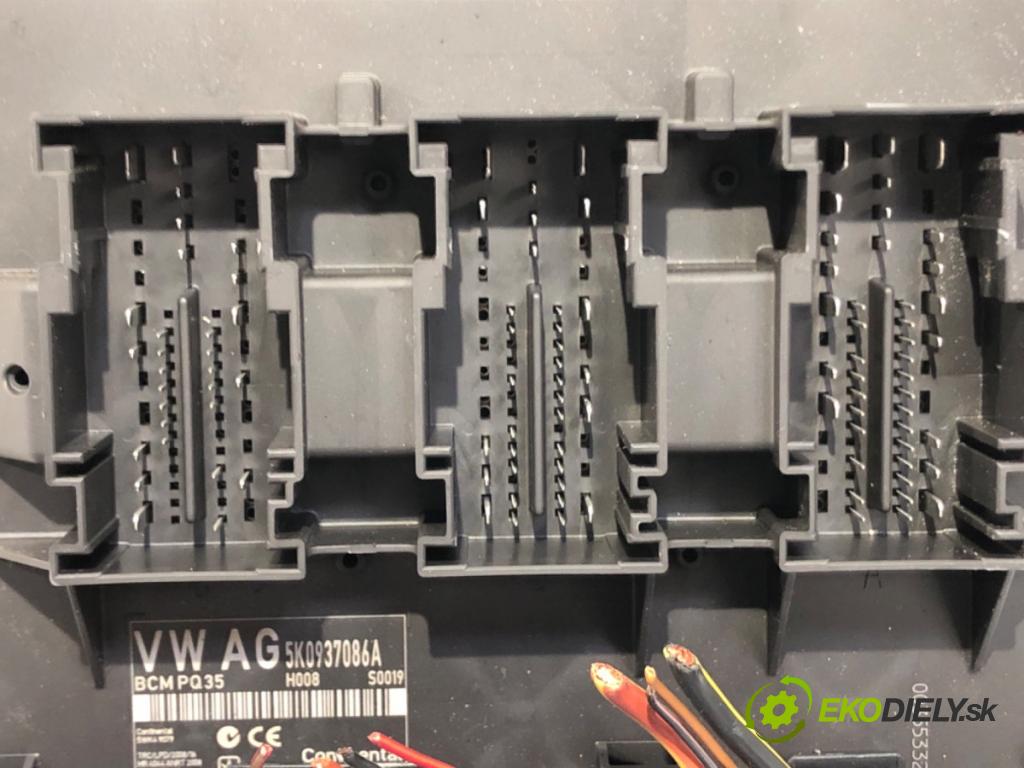 SEAT LEON II liftback 2009 66 kW 1.9 TDI 1896 Modul komfortu 5K0937086A (Modul komfortu)