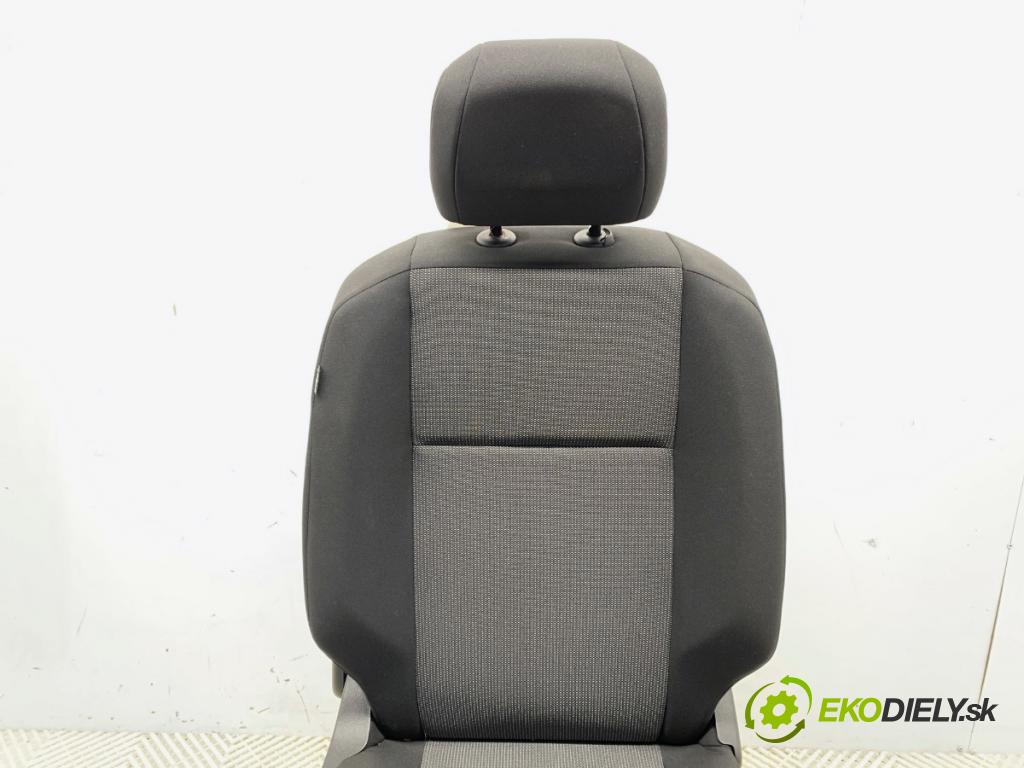 TOYOTA PROACE Nadwozie pełne/minivan 2021 96 kW 1.5 D-4D 130 (BPZMA) 1499 Sedadlo pravy predný