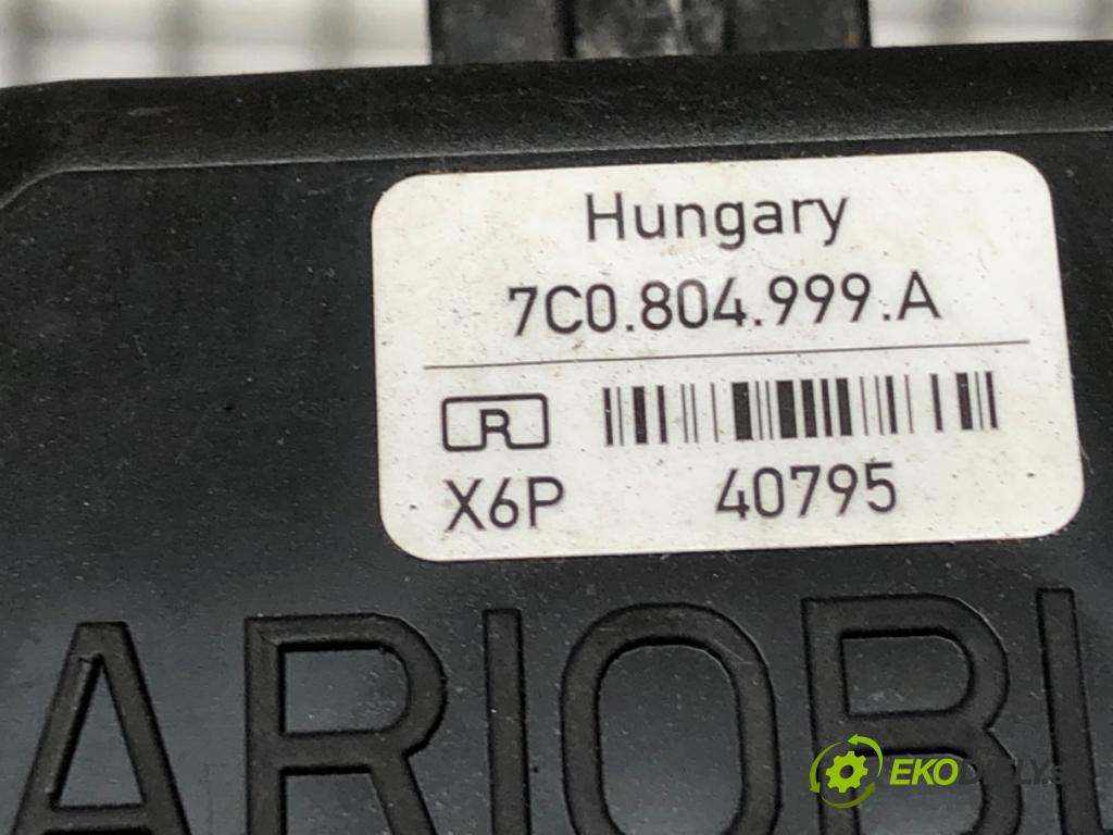 VW CRAFTER II Skrzynia 2022 130 kW 2.0 TDI 1968 Hák tažné zařízení 7C0803881F (Tažná zařízení)