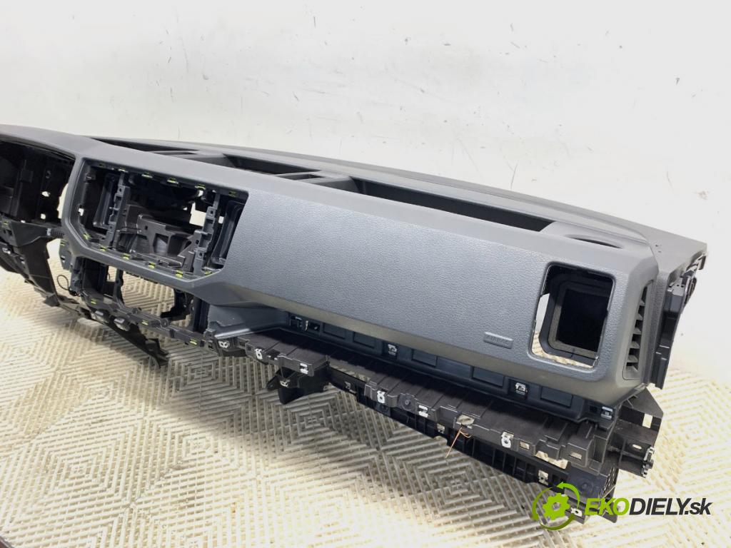 VW CRAFTER II Skrzynia 2022 130 kW 2.0 TDI 1968 Palubná doska silentbloku pasy
