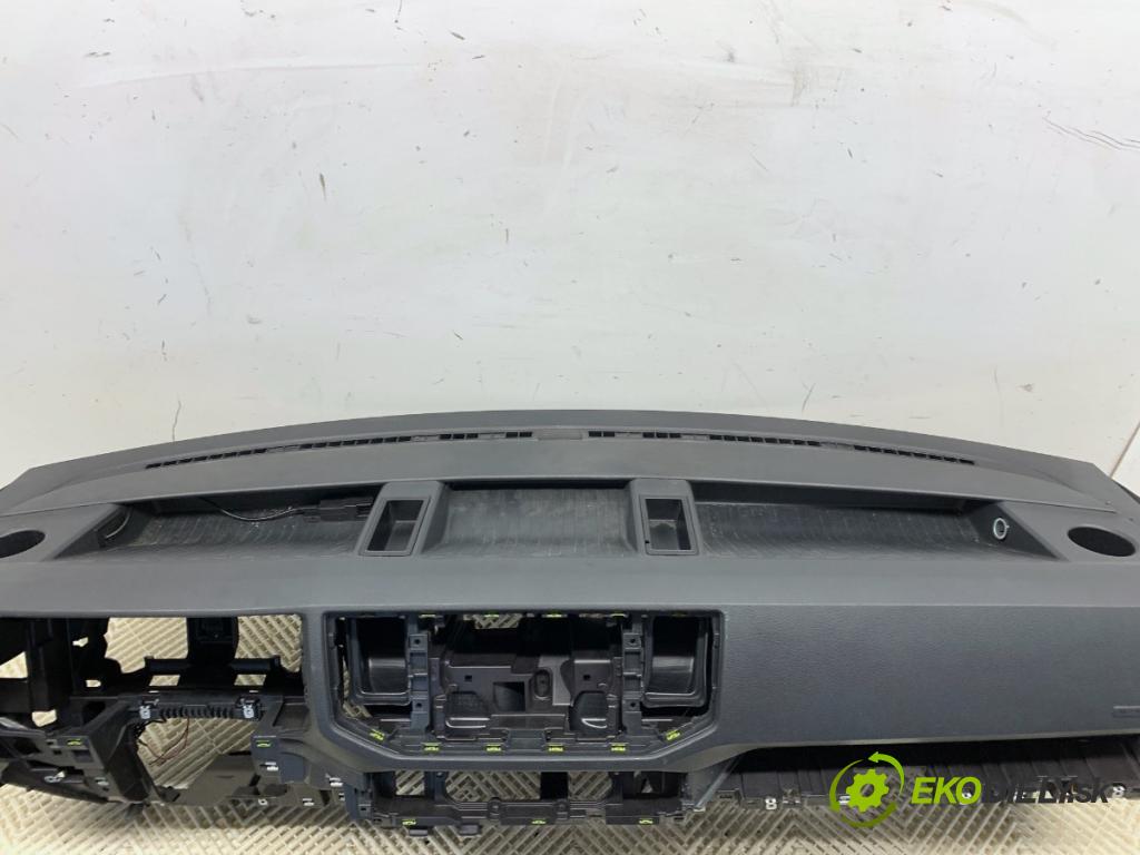 VW CRAFTER II Skrzynia 2022 130 kW 2.0 TDI 1968 Palubná doska silentbloku pasy