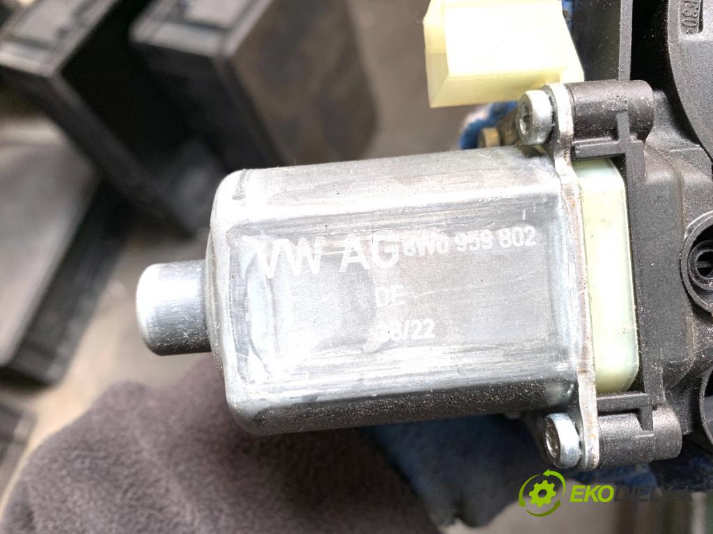 VW CRAFTER II Skrzynia 2022 130 kW 2.0 TDI 1968 mechanismus okna levý přední část 7C0837461A