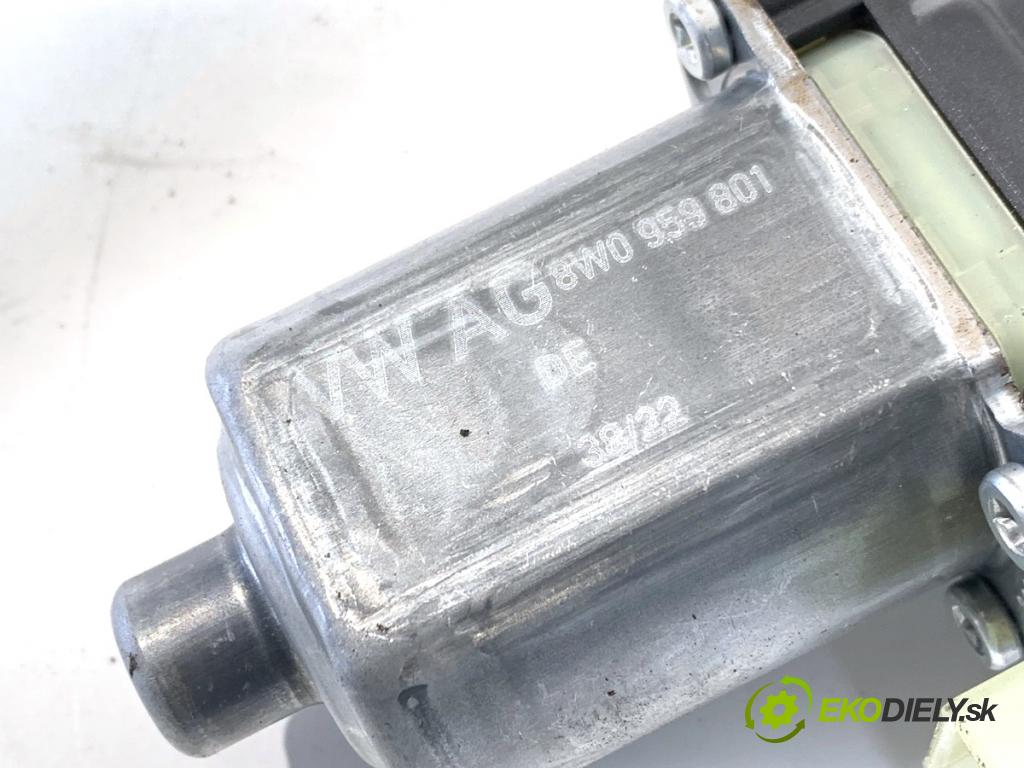 VW CRAFTER II Skrzynia 2022 130 kW 2.0 TDI 1968 mechanismus okna pravý přední část