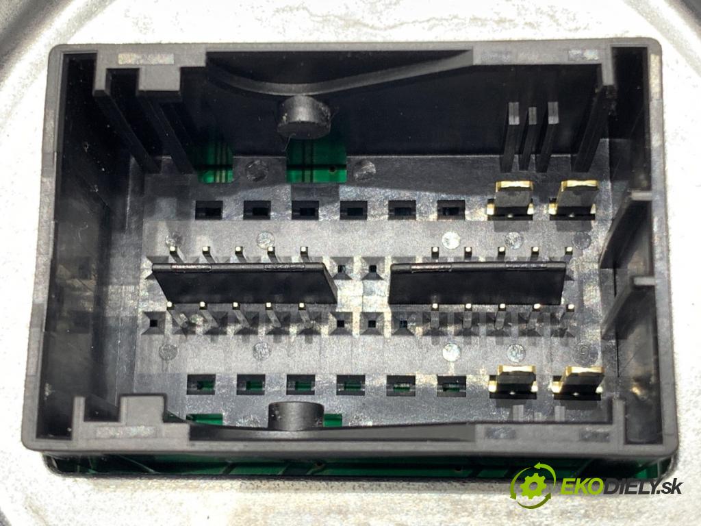 VW CRAFTER II Skrzynia 2022 130 kW 2.0 TDI 1968 Menič XENON 7PP941571AF (Riadiaca jednotka xenónu)