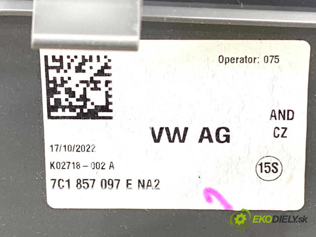 VW CRAFTER II Skrzynia 2022 130 kW 2.0 TDI 1968 Priehradka, kastlík spolujazdca 7C1857097E (Priehradka (kastlík))