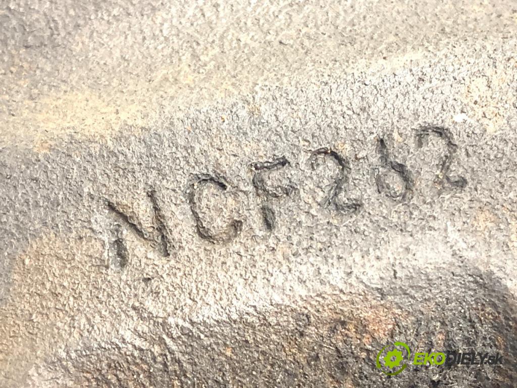 VW CRAFTER II Skrzynia 2022 130 kW 2.0 TDI 1968 Brzdič strmeň pravy predný