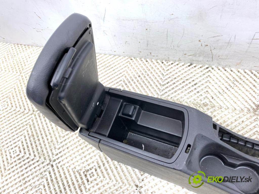 PEUGEOT 308 SW Kombi 2010 82 kW 1.6 HDi 1560 Tunel středový  (Středový tunel / panel)