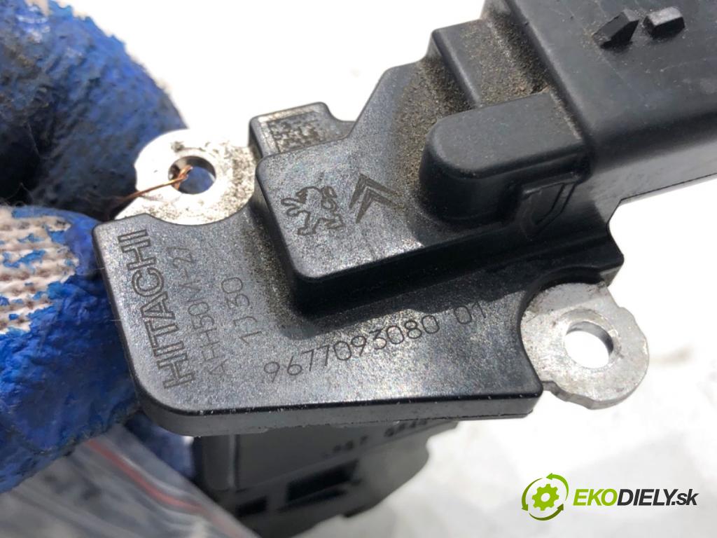 TOYOTA PROACE Nadwozie pełne/minivan 2021 96 kW 1.5 D-4D 130 (BPZMA) 1499 Váha vzduchu 9677093080 (Váha vzduchu)