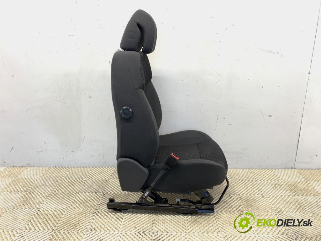 PEUGEOT 3008 nadwozie wielkoprzestrzenne (MPV) 2014 84 kW 1.6 HDi 1560 Sedadlo ľavy predný