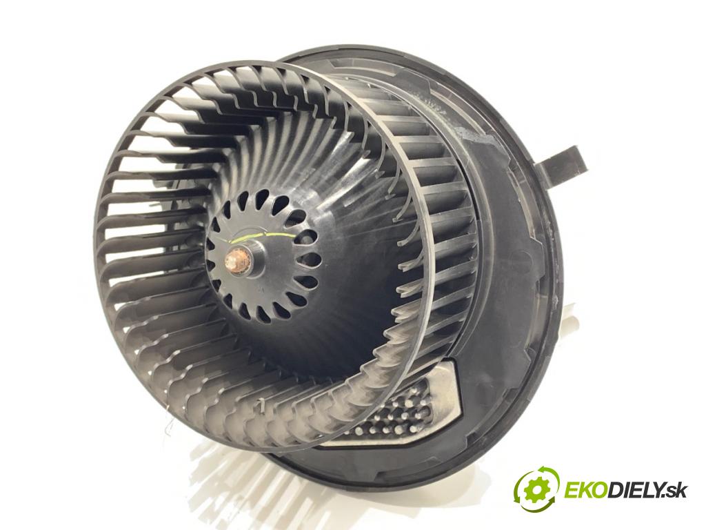 SKODA OCTAVIA III liftback 2019 85 kW 1.6 TDI 1598 ventilátor kúrenia 5WB819015