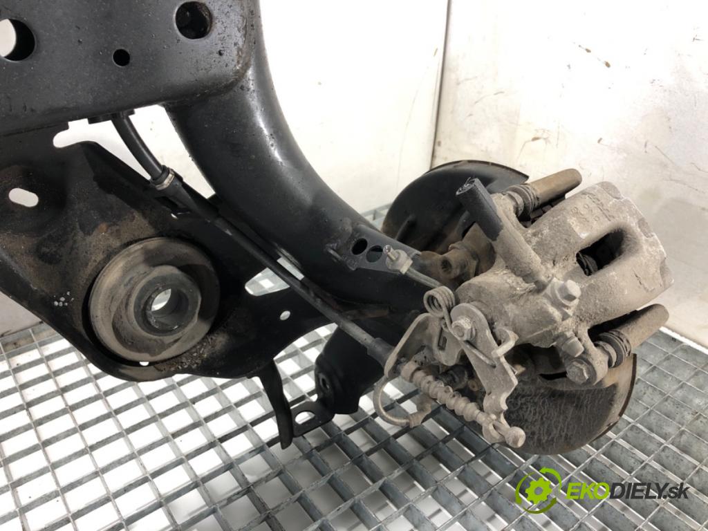 SKODA OCTAVIA III liftback 2019 85 kW 1.6 TDI 1598 výztuha zadní část 5Q0501049BL