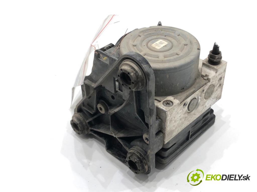 SKODA OCTAVIA III liftback 2019 85 kW 1.6 TDI 1598 Pumpa ABS 5Q0614517ET (Pumpa ABS)