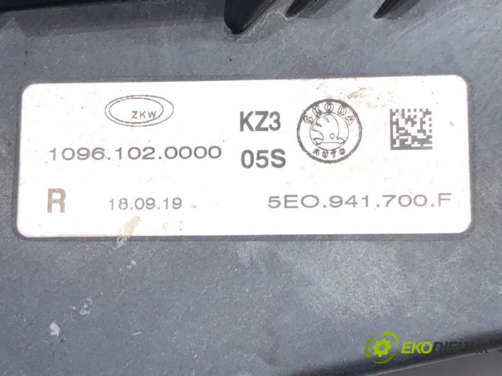 SKODA OCTAVIA III liftback 2019 85 kW 1.6 TDI 1598 hmlové svetlo, hmlovka pravý přední část 5E0941700F