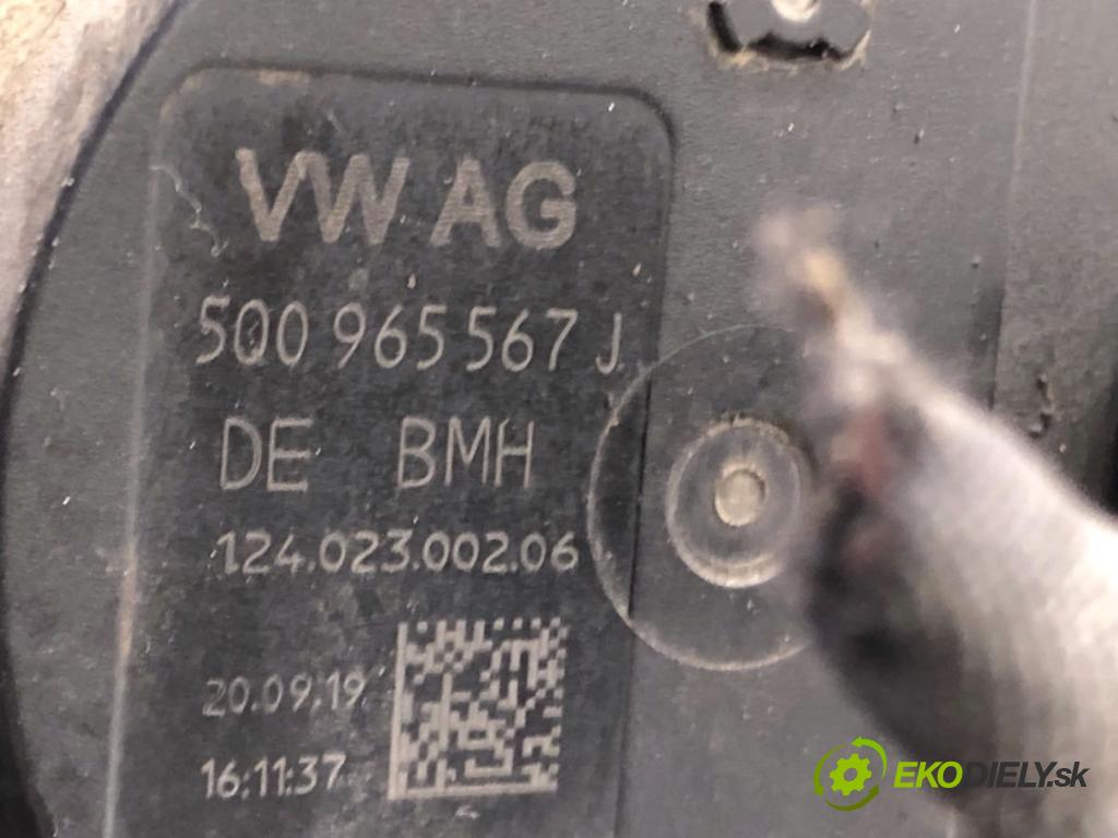 SKODA OCTAVIA III liftback 2019 85 kW 1.6 TDI 1598 DALŠÍ: Pumpa vody 5Q0965567J (Vodná pumpa)