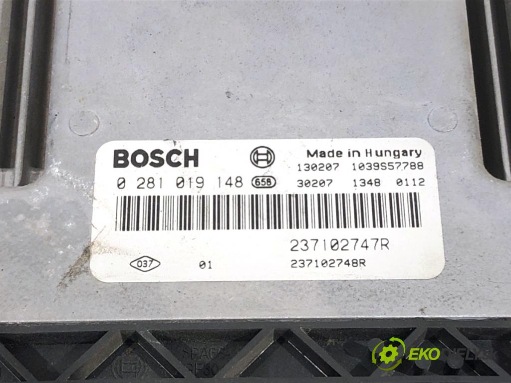 RENAULT CLIO IV liftback 2013 66 kW 1.5 dCi 90 1461 riadiaca jednotka Motor 237102747R (Riadiaca jednotka)