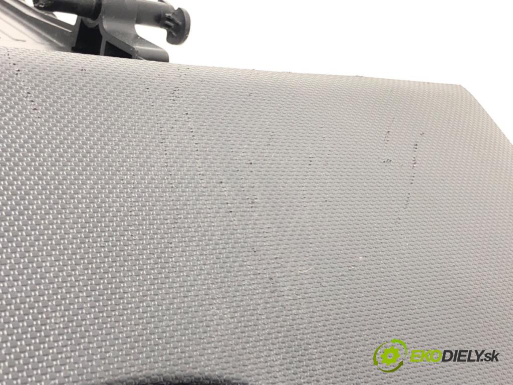 RENAULT CLIO IV liftback 2013 66 kW 1.5 dCi 90 1461 Priehradka, kastlík spolujazdca  (Priehradka (kastlík))