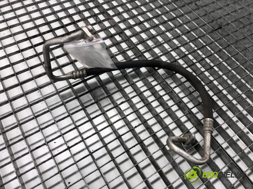 RENAULT CLIO IV liftback 2013 66 kW 1.5 dCi 90 1461 rúrka klimatizácie 924907813R (Rúrka klimatizácie)