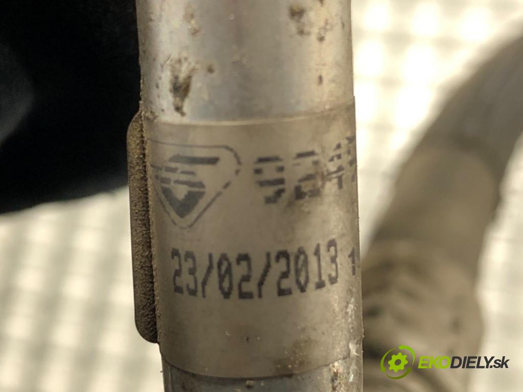 RENAULT CLIO IV liftback 2013 66 kW 1.5 dCi 90 1461 rúrka klimatizácie 924907813R (Rúrka klimatizácie)