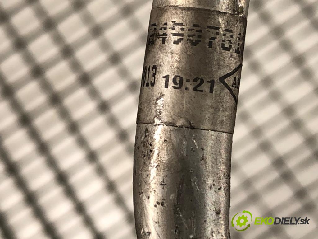 RENAULT CLIO IV liftback 2013 66 kW 1.5 dCi 90 1461 rúrka klimatizácie 924907813R (Rúrka klimatizácie)