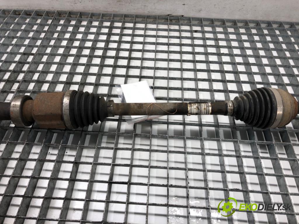 RENAULT CLIO IV liftback 2013 66 kW 1.5 dCi 90 1461 Poloos pravy predný 391008239R